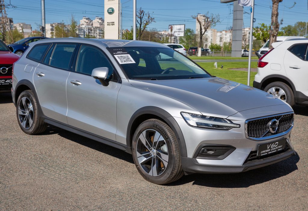 Volvo V60 car that is great for surfers