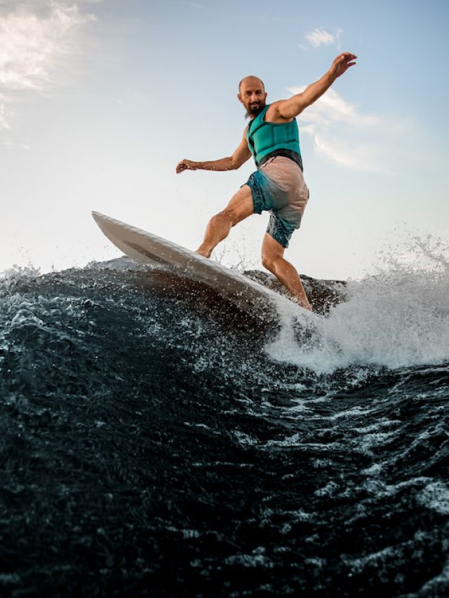 Can Surfers Wear Lifejackets?