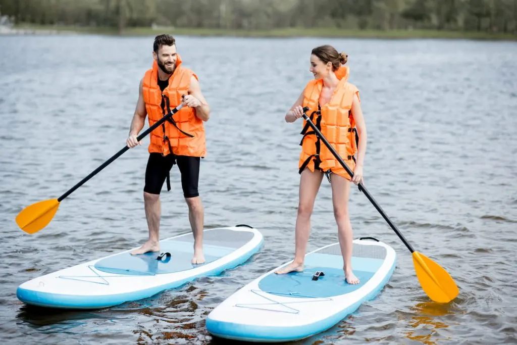 learning to row on the stand up paddleboard